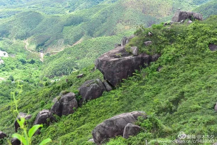 揭西天竺古岩白面石上看金山日出庙山日落