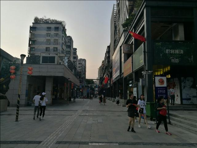 贵阳市西路,曾经的"贵州第一街",繁华落尽归于尘!