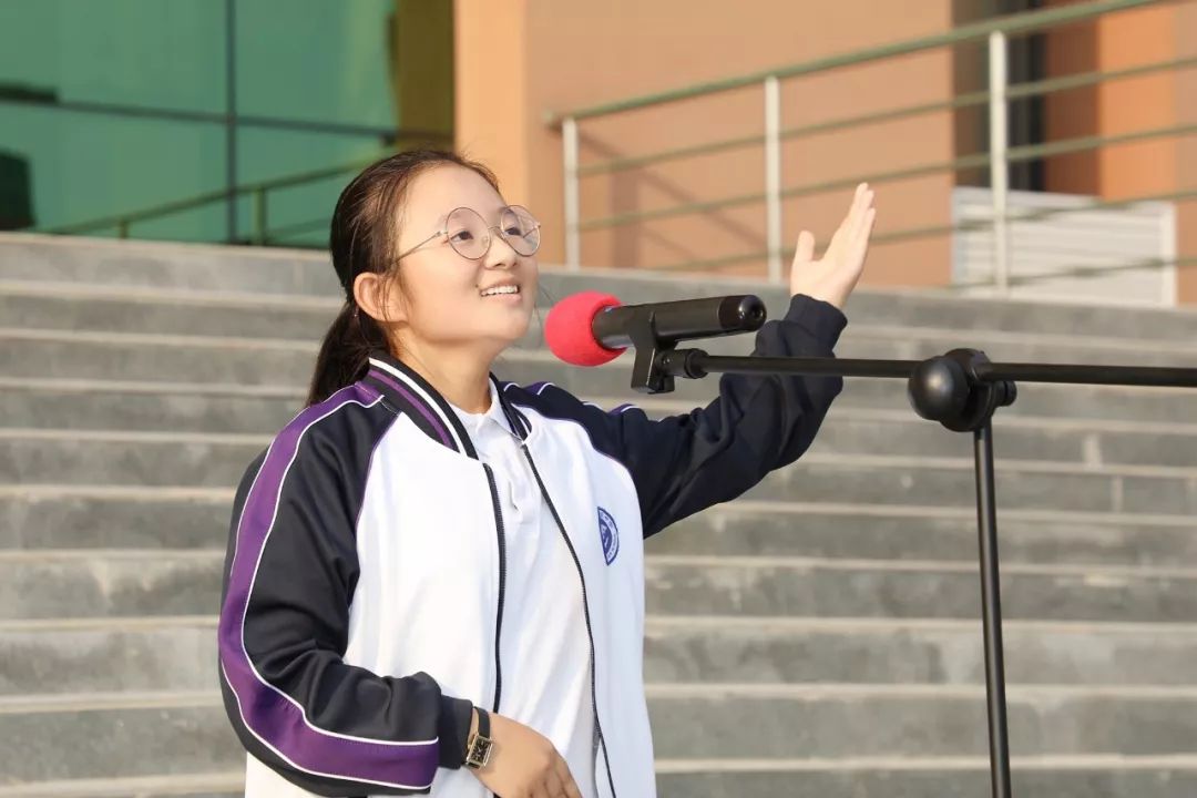 青春心向党,讴歌新时代——扶沟高中迎国庆学生演讲比赛