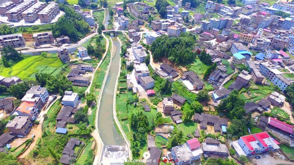 太华镇献礼祖国今天是你的生日