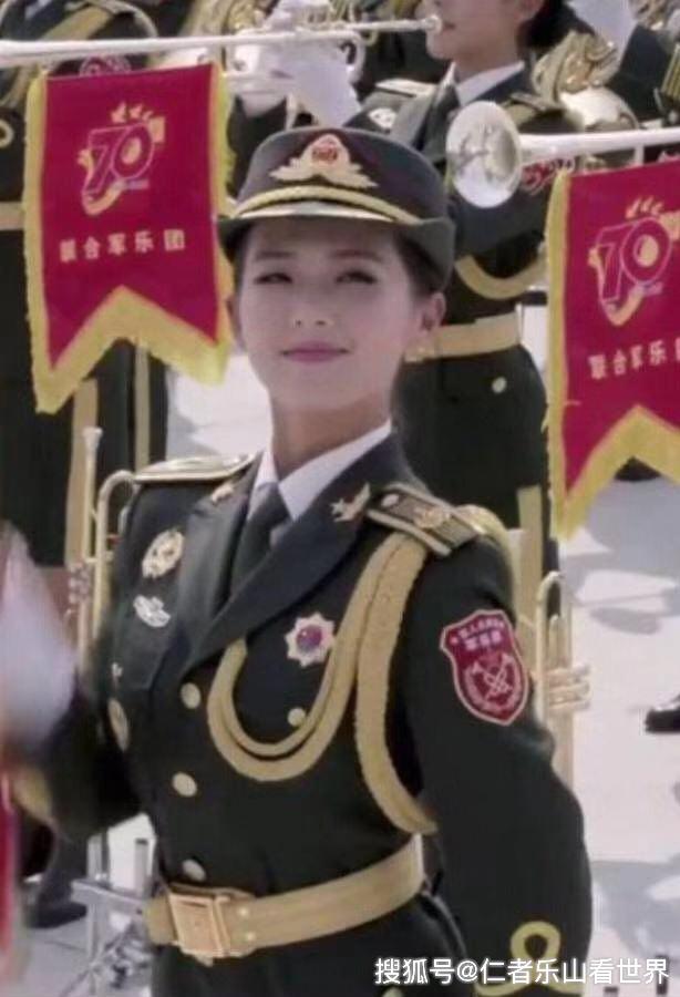 女兵高远姐姐的动图太美了,素颜都能媲美刘诗诗张嘉倪