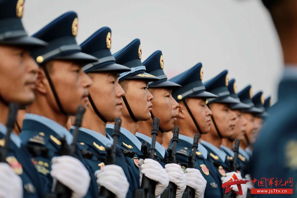 【直击2019阅兵现场】兵哥哥来了!赞!