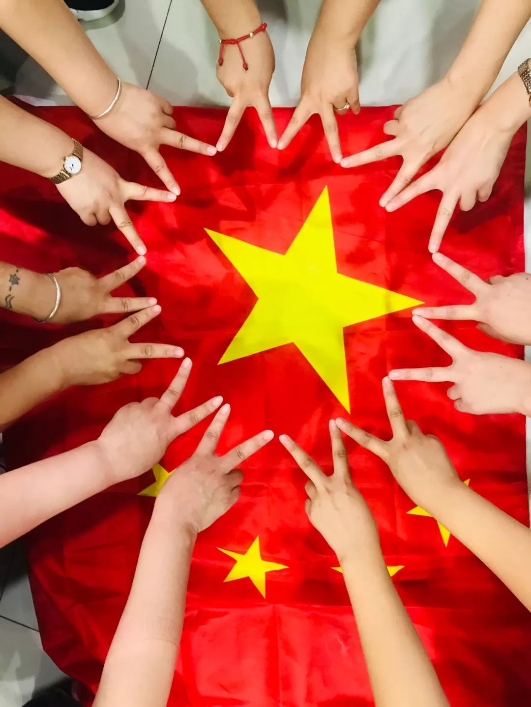 我爱你中国!魔法家园愿祖国繁荣昌盛!