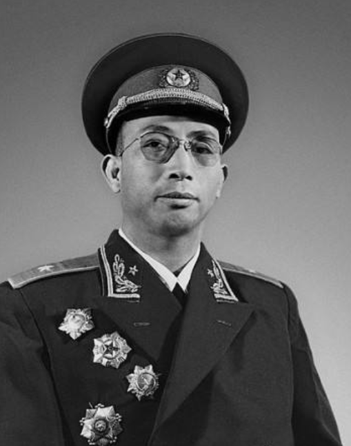 开国少将排名_开国少将(2)