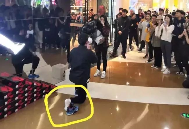 球鞋起飞我却自闭了