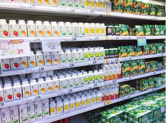 不过市场上的酸奶种类真的是太多了,每当进入超市选购酸奶时,货架上