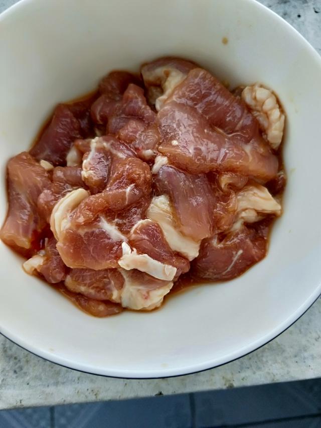 猪肉怎么做不会腻 edf52efc5d694ddc99deefdc46f471c2.jpeg