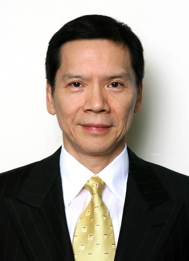 掌管新义安,与探长吕乐是亲戚,向华炎凭什么