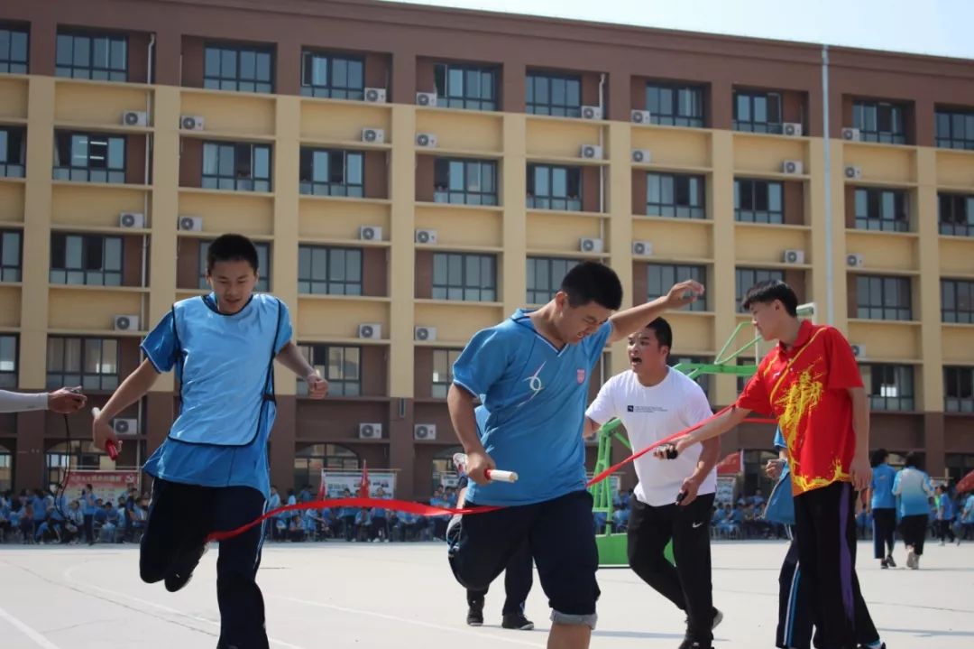 东昌中学南校区第十一届学生自主设奖暨第四届文体艺术节