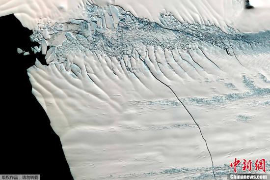 南极洲巨大冰山崩落科学家：与气候变迁无关