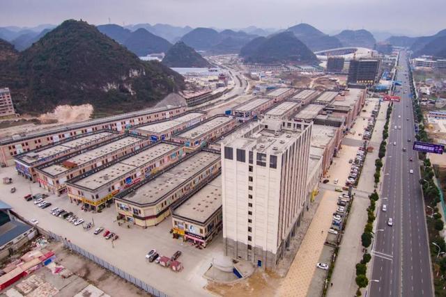 曾永涛安顺经济总量小_安顺小裹卷图片