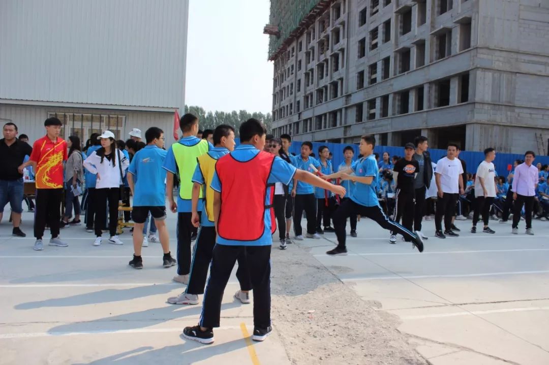 东昌中学南校区第十一届学生自主设奖暨第四届文体艺术节