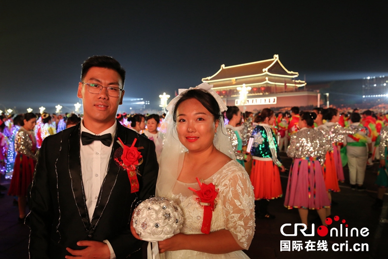 新人杨洋：我是天安门广场上最幸福的新娘