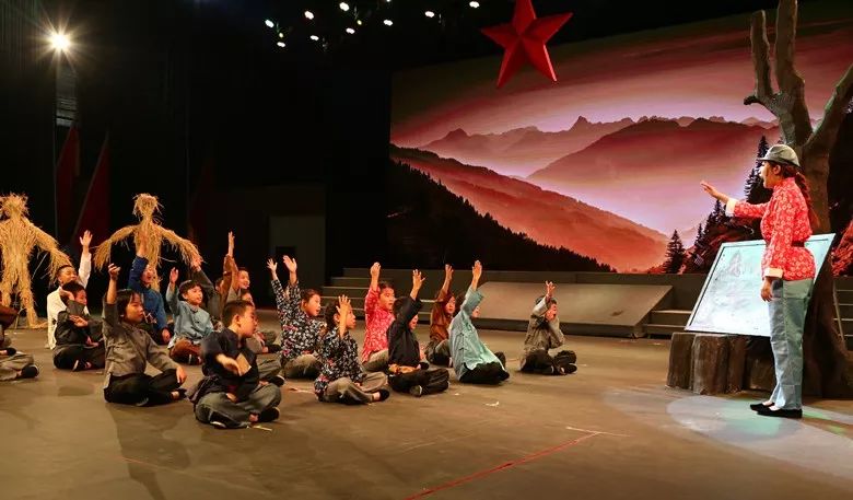 庆祝新中国成立七十周年暨"红色经典儿童剧"《又见王二小》专场演出