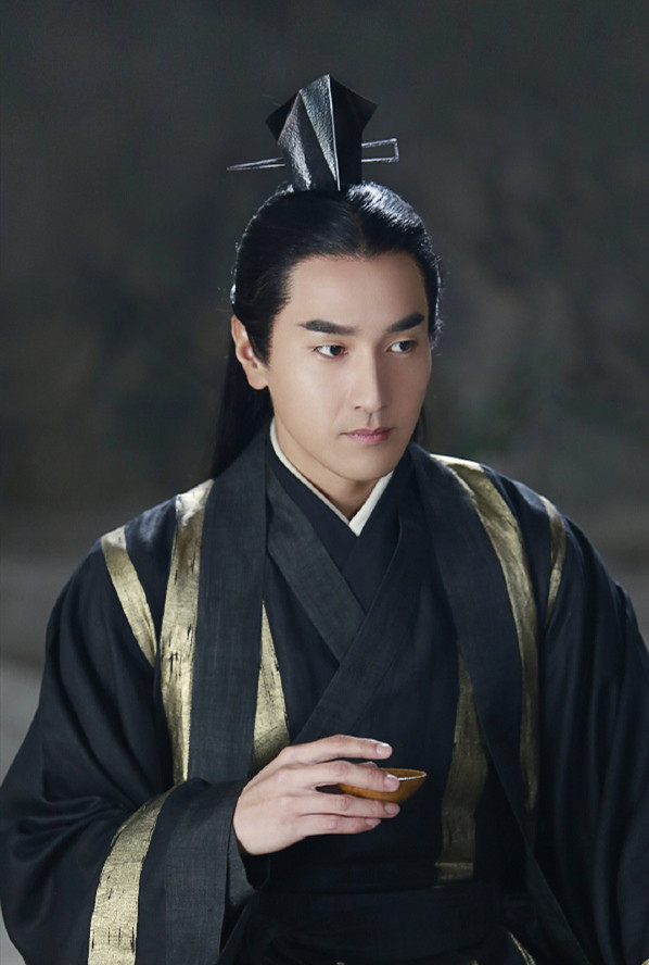 夜华为何如此介意墨渊?看看白浅多年执着,白浅