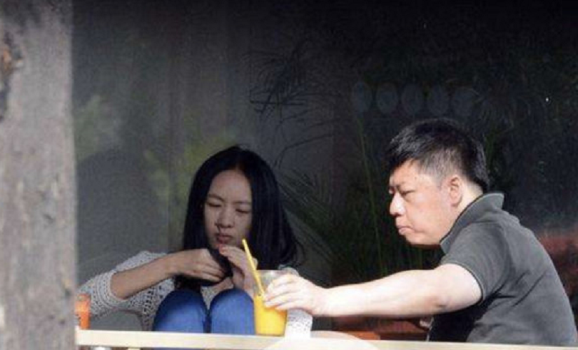 童瑶婚礼现场图曝光 夫妻相差17岁 老公系投资界名人