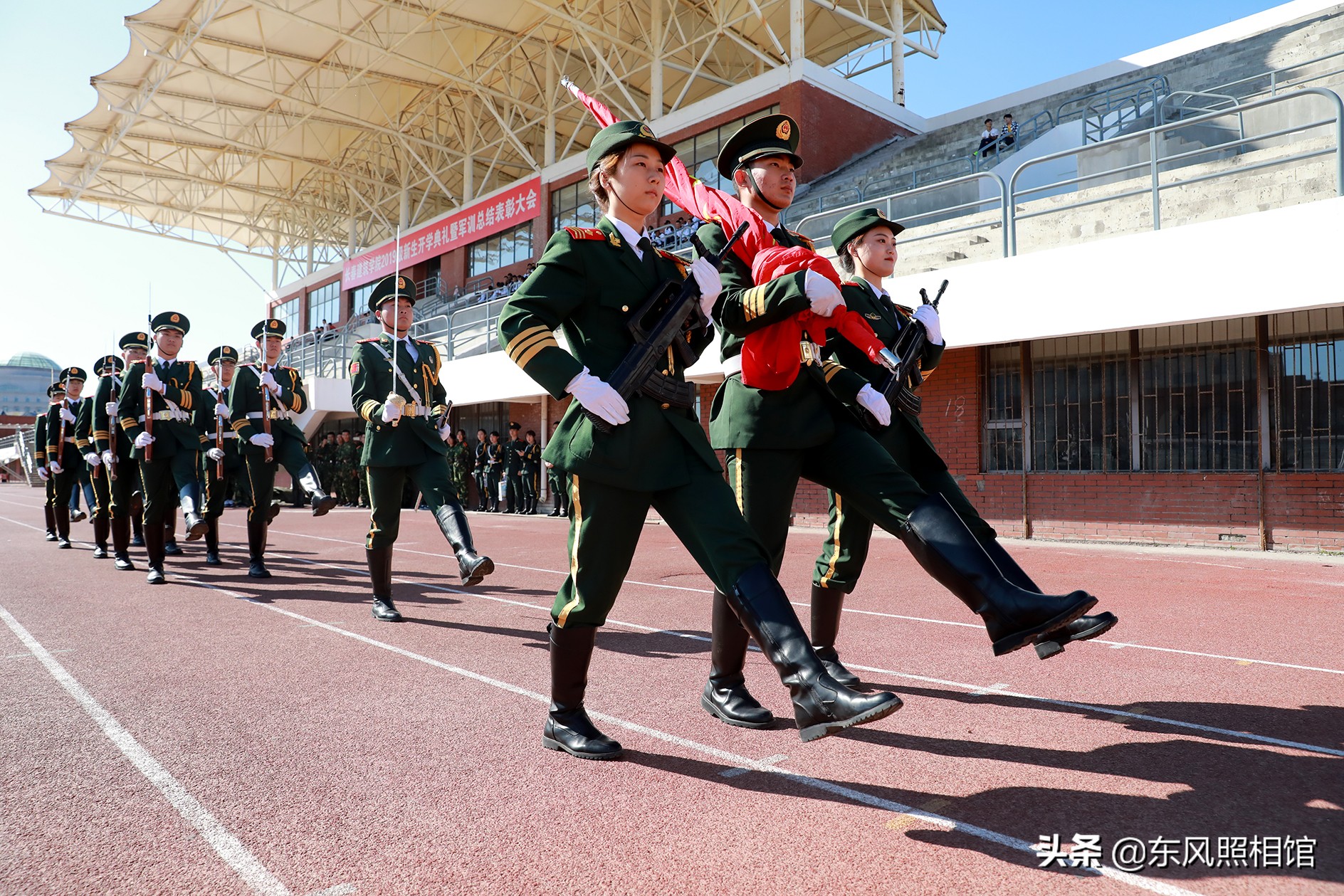 大学生国旗护卫队,身材好,颜值高,气质一流