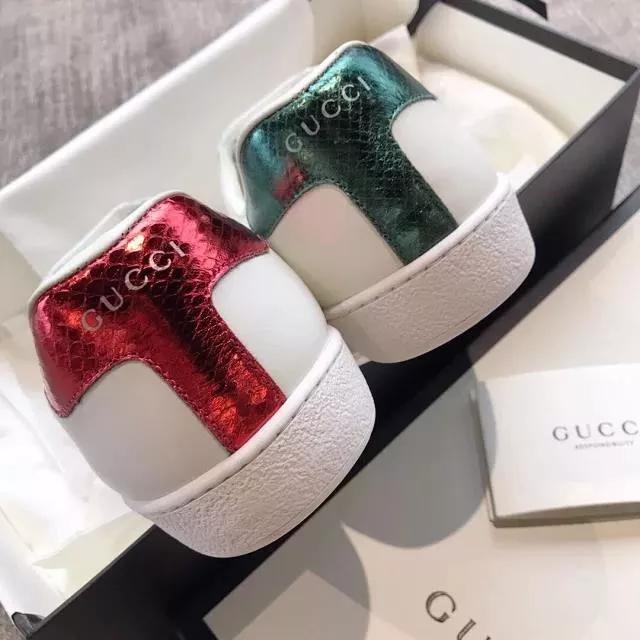 真蛇皮尾 gucci 小蜜蜂 全新升级版ace 蜜蜂小白鞋刺绣款运动小白鞋