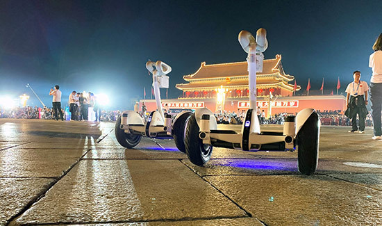 解密：庆祝新中国成立70周年联欢活动上“飘逸”的中国智造