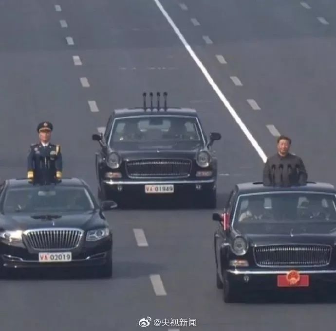 珍藏!国庆阅兵分列式全程视频来了!