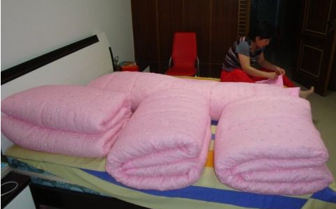 舒适感强的羽绒被 0bd16b2e45044fb79299c06b9b3dfde8.png