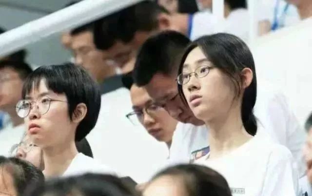 清华武亦姝700字军训随笔火了,里面还藏着她成