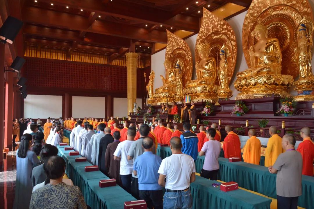 兜率寺水陆法会是日上堂大斋圆满