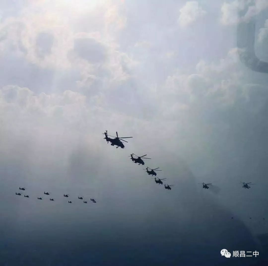 自豪!范文超!我县2017届毕业生参加国庆阅兵飞