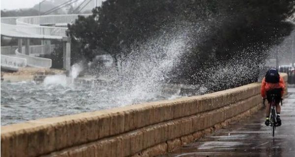 珀斯恶劣天气来临,多地将受狂风暴雨侵袭