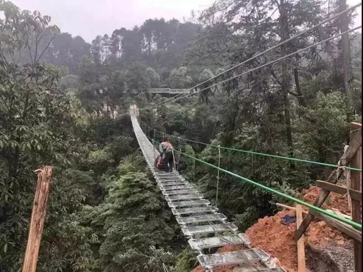 巴南这个"湿身"基地牛掰了!