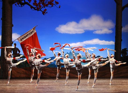 交响乐《红色娘子军》组曲