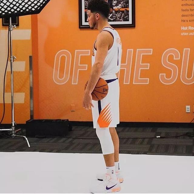 devin booker   nike zoom kobe   protro