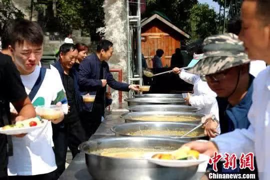 河南景区一餐之善，温暖人心——记一次1元午餐的意外收获