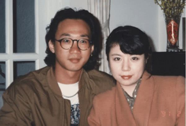 大红男友英年早逝,她戴着不被承认的婚戒,生活至今