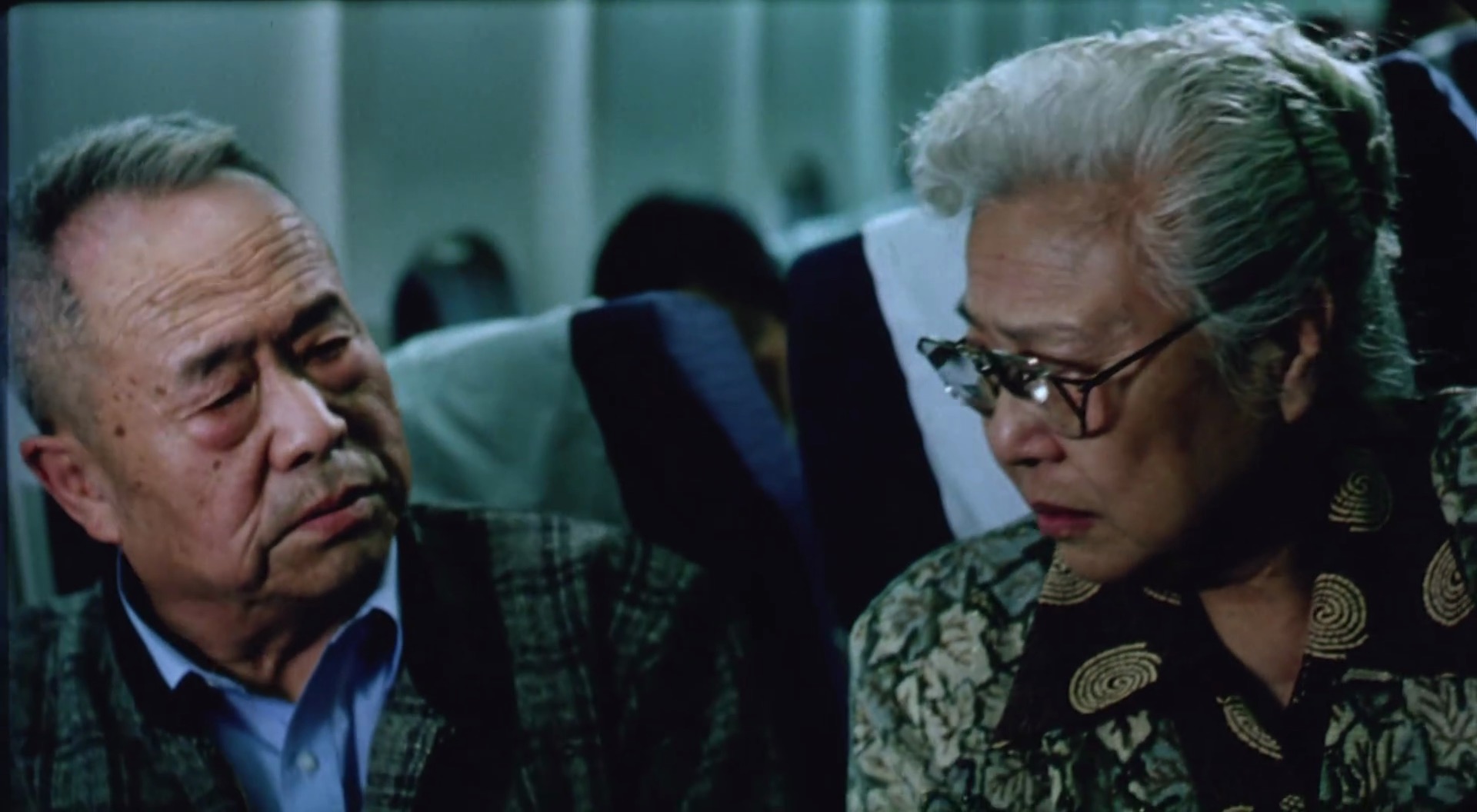 第一部国产空难片,精彩不输《中国机长》,却仅