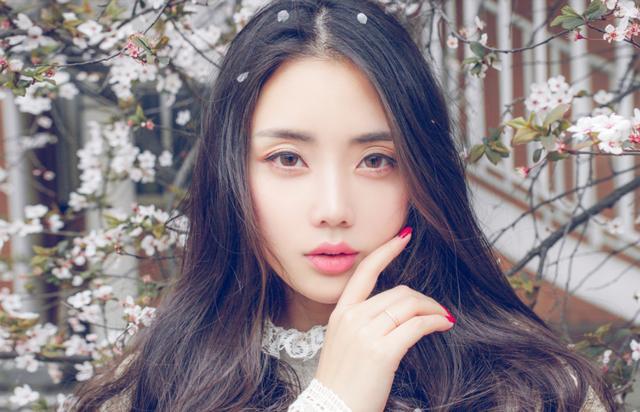 怎么样才能成为一个成熟的有魅力的女人 5d6f781e86774a5a85365e374dc8aebf.jpeg