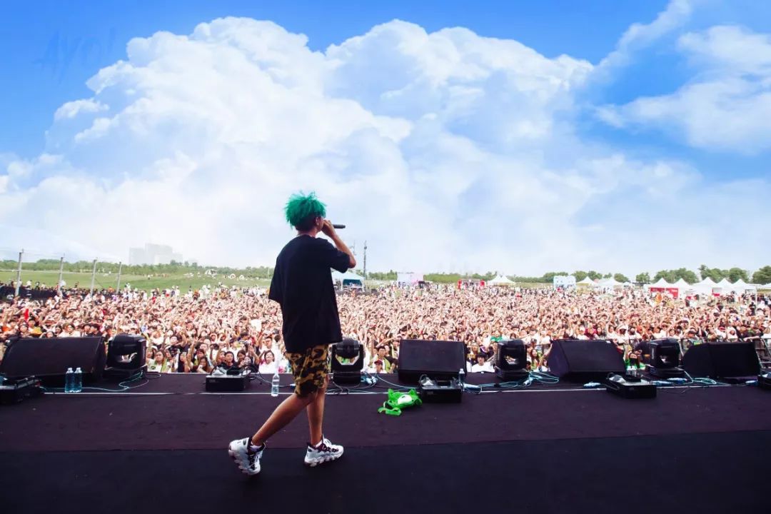 5ebb1abf4778400481ad503e271468d9.jpeg