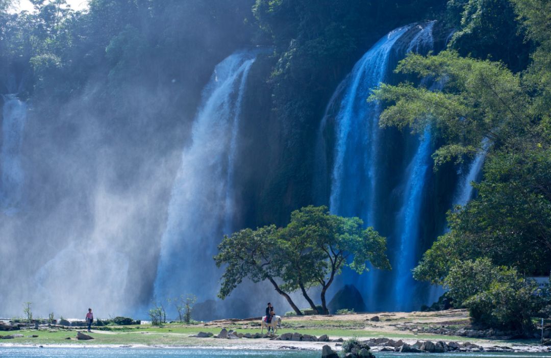 跨国瀑布德天瀑布开放吗 61f08346acb249f783d6464d824a5283.jpeg