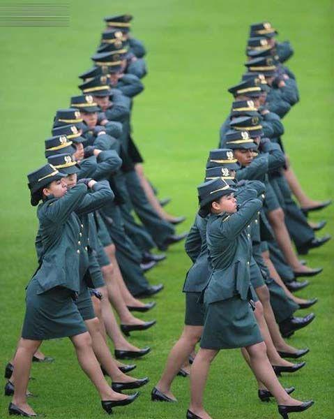 全球各国阅兵式上的女兵,不得不说中国女兵永远是最美的!