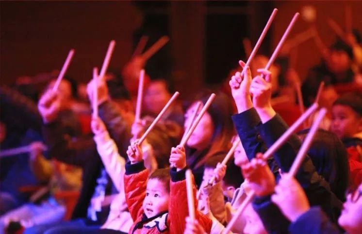 音乐现场演奏版 f63e75d905434fab9ea731f5b4866881.jpeg