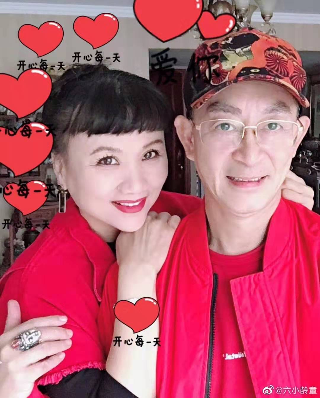 六小龄童为爱人庆生,罕见晒一家三口合影,妻子年轻惹人羡