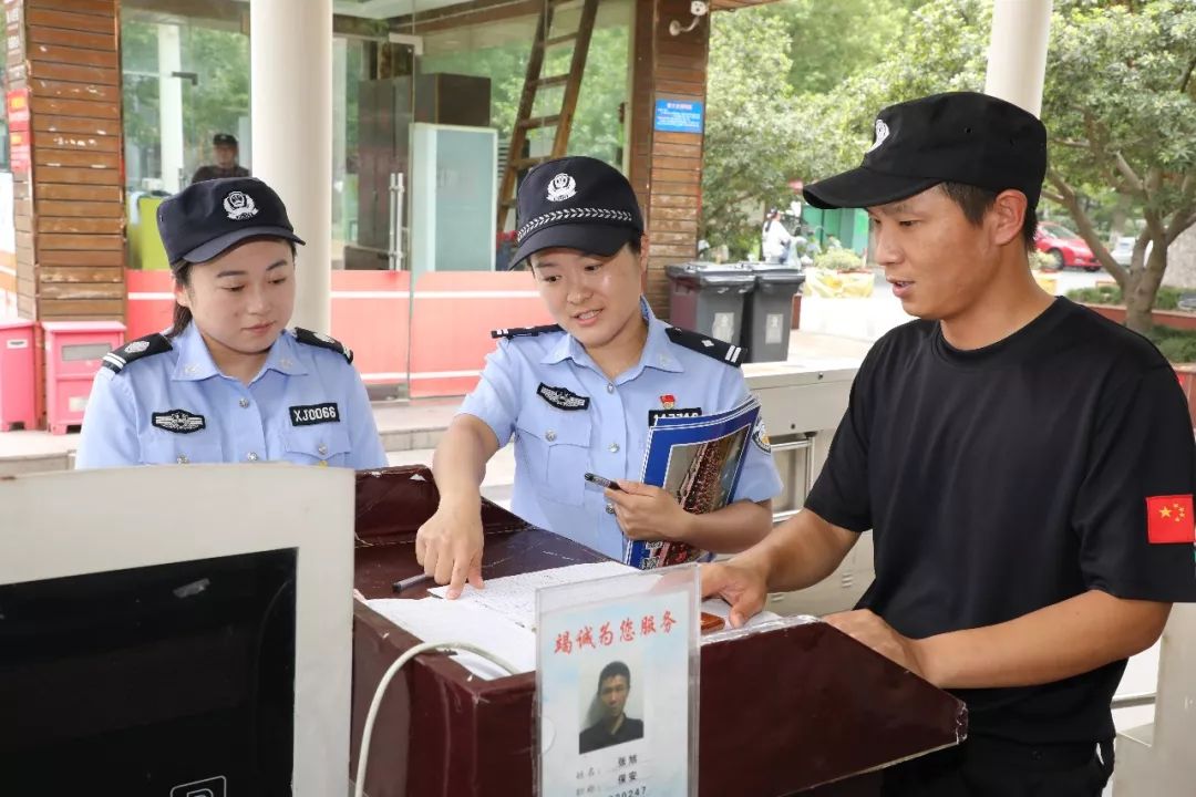 剑胆琴心,彰显女警本色