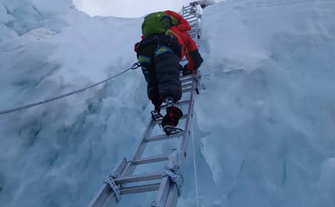 电影《攀登者》根据真实事件改编