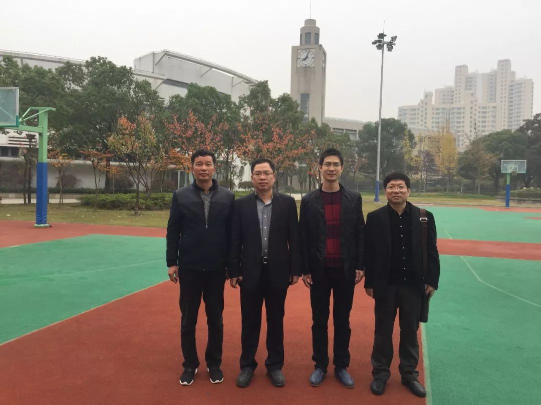 为时养德敢争先,教改育人沐新风 ——莆田哲理中学创建福建省义务教育