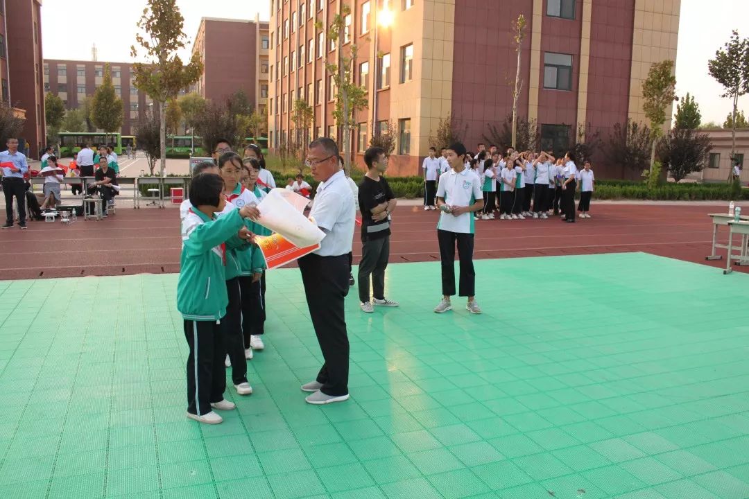 【以实际行动为国庆献礼】陵城区第七中学庆祝新中国成立70周年系列