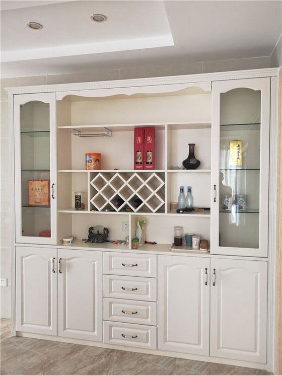 酒柜设计图片大全 c9a3c89712854bc49985a3b9937ce417.jpeg