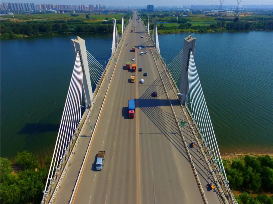 黄河三角洲跨径最大双塔双索斜拉桥开工建设|胜利新闻