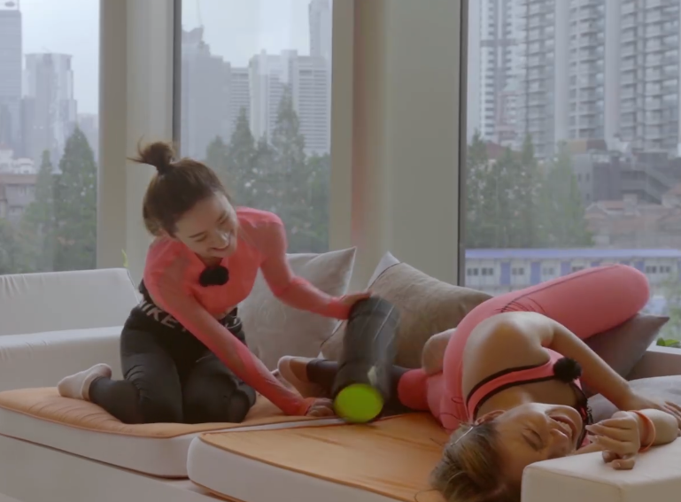 成功|原创王菊的同学原来是仙剑中的她？两人共同健身，感情不像多年没联系