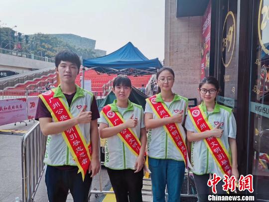 国庆期间广州逾一万人次青年志愿者服务市民游客