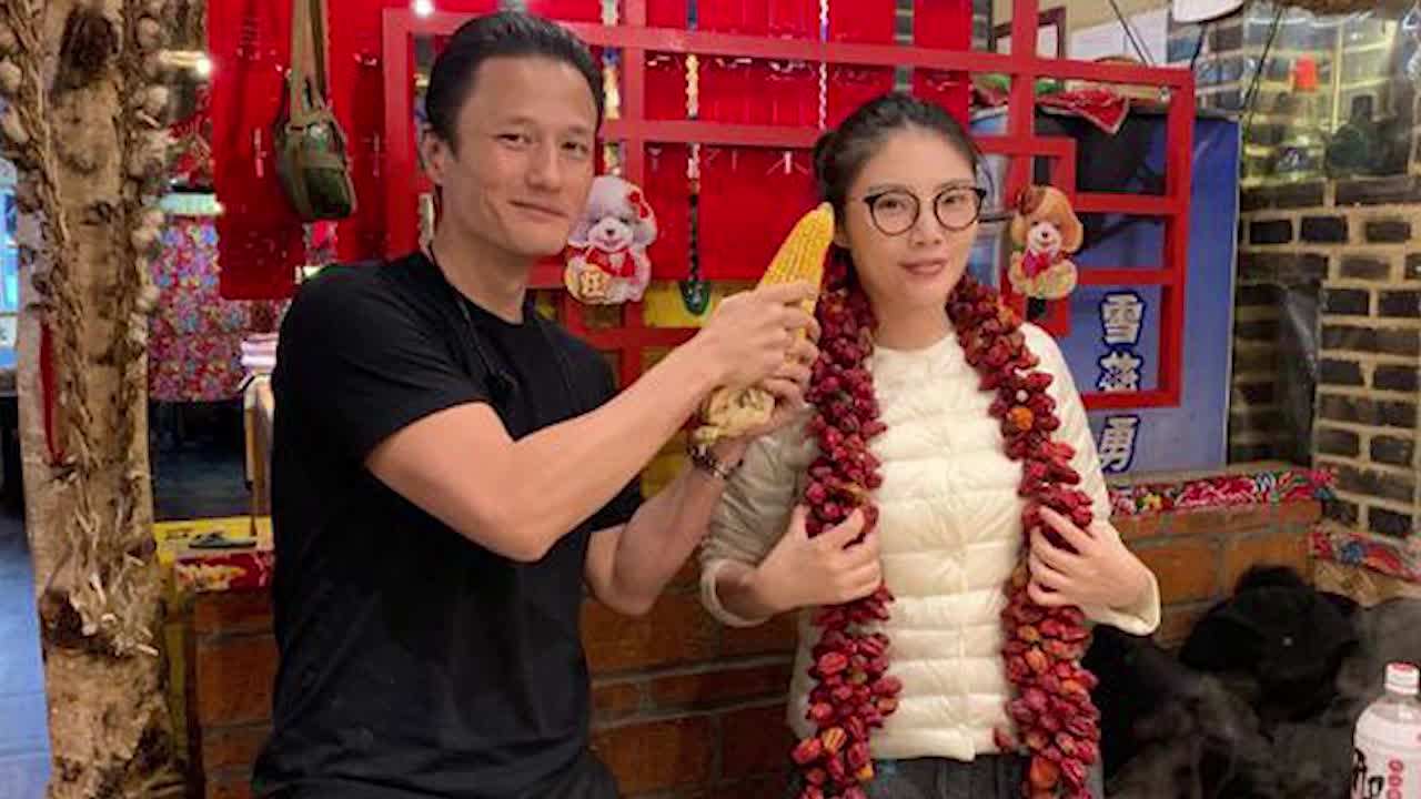 徐冬冬深夜发文回应走性感路线,自己是被抛弃的,她也很委屈